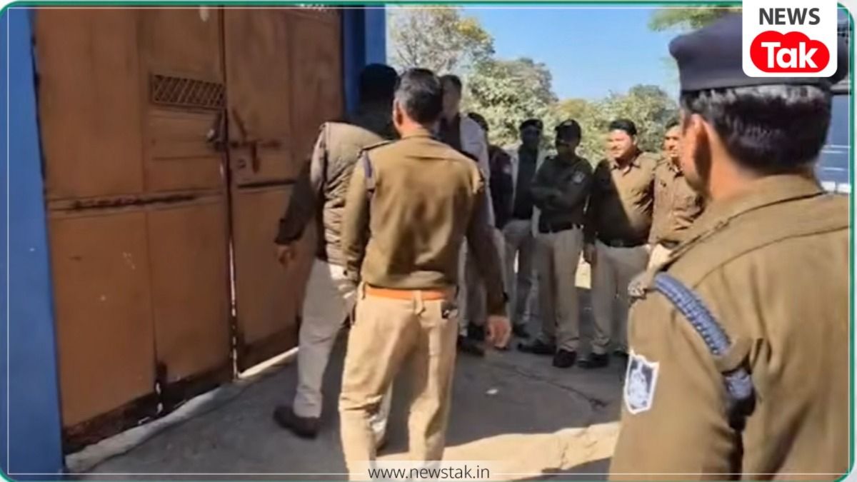 MP News: ड्रग फैक्ट्री में क्या कर रही थी पुलिस की वर्दी? सब-इंस्पेक्टर की ID मिलने से मचा हड़कंप