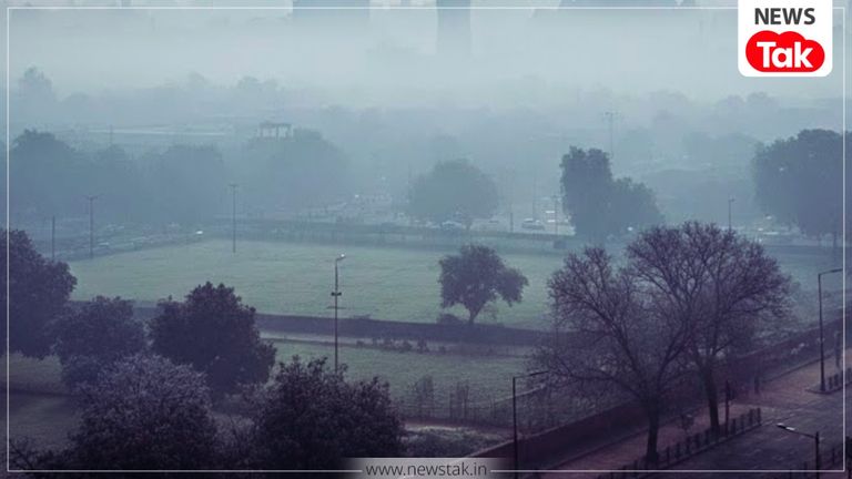 Delhi Weather Today: घना कोहरा और कम विजिबिलिटी... 3 फरवरी को ऐसे रहेगा दिल्ली का मौसम, IMD ने जारी की ये चेतावनी Delhi Weather Alert