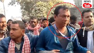 सिवान में ट्यूशन के नाम पर छात्रा से की गंदी हरकत, रंगे हाथों पकड़ा गया सरकारी मास्टर, फिर जो हुआ उसका वीडियो आया सामने NewsTak