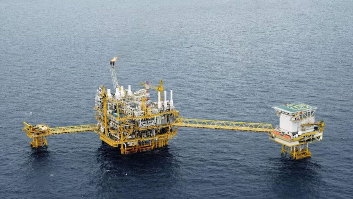 वैश्विक संकट में अगर तेल की सप्लाई हुई बंद तो भारत के पास कितनी है रणनीतिक पेट्रोलियम भंडार, 90 दिन के अंतरराष्ट्रीय पैमाने में कहां खड़ा है भारत ? 