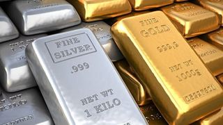 Gold Rate Today: सोने-चांदी में बड़ी गिरावट, रिकॉर्ड हाई से चांदी 1.83 लाख रुपये टूटी, सोना भी फिसला, देखें आज के भाव NewsTak