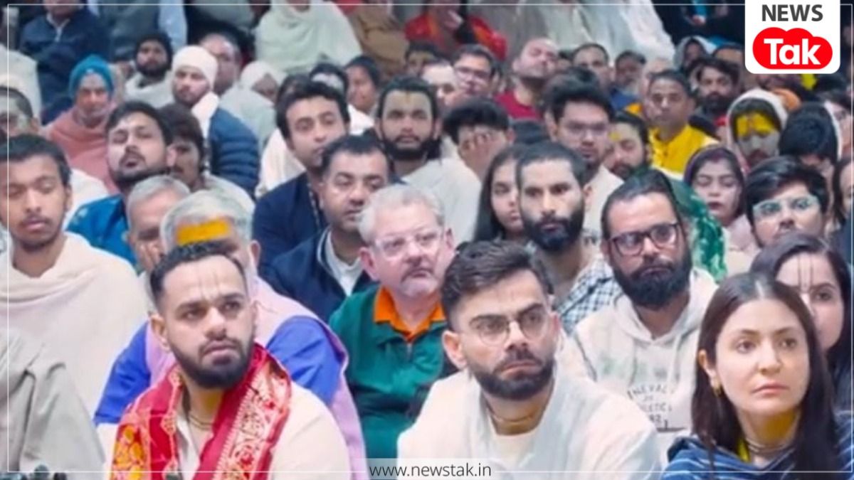 विराट और अनुष्का पहुंचे वृंदावन, आम लोगों के साथ बैठकर किया प्रेमानंद महाराज का एकांतिक वार्ता और दर्शन, तस्वीर आई सामने Virat Kohli Anushka Sharma Vrindavan visit