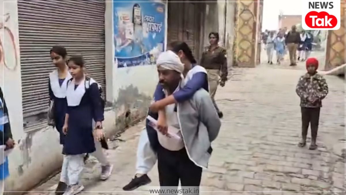 Hathras father viral video