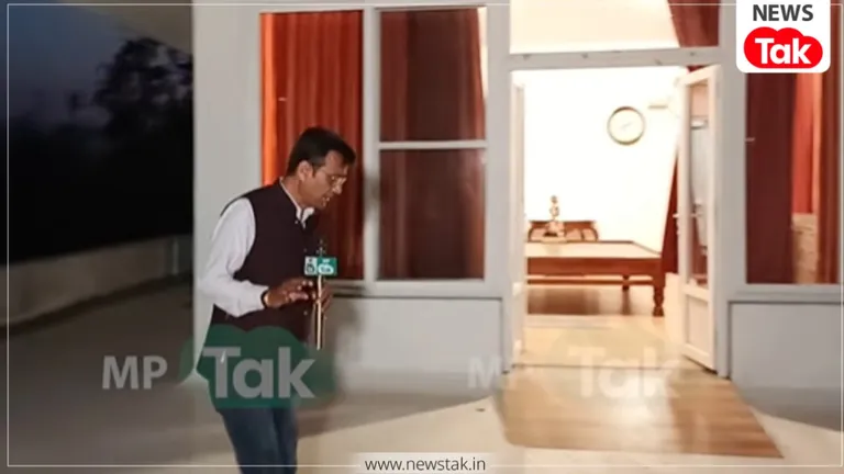 'कैसा है अविमुक्तेश्वरानंद का बेडरूम?', आरोपों के बीच एमपी तक की टीम पहुंची नरसिंहपुर स्थित गुप्त कक्ष तक, देखें एक्सक्लूसिव वीडियो Shankaracharya bedroom video