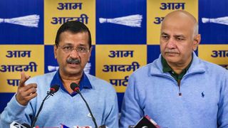 दिल्ली शराब नीति केस में बड़ा फैसला: केजरीवाल और सिसोदिया को कोर्ट ने आरोपों से किया बरी NewsTak