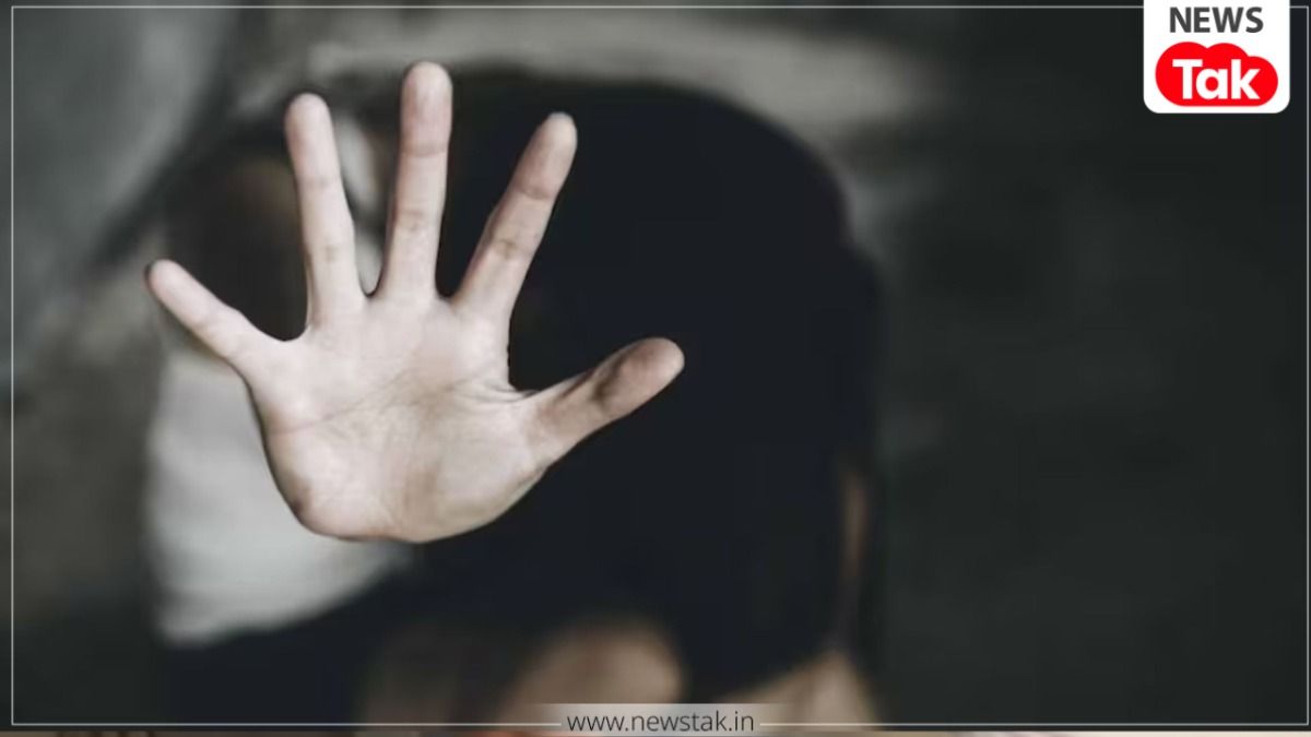 MP Crime: परीक्षा केंद्र के शौचालय में छात्रा ने बच्चे को जन्म दिया, 8 महीने तक परिवार से छिपाई प्रेग्नेंसी, सामने आई दर्दनाक सच्चाई MP Crime News