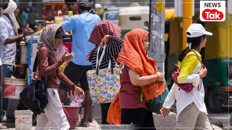 Delhi Weather Update: मार्च में ही तपने लगी दिल्ली, 36 डिग्री के पार पहुंचा पारा…IMD ने बताया कब बदलेगा मौसम Delhi Weather Update