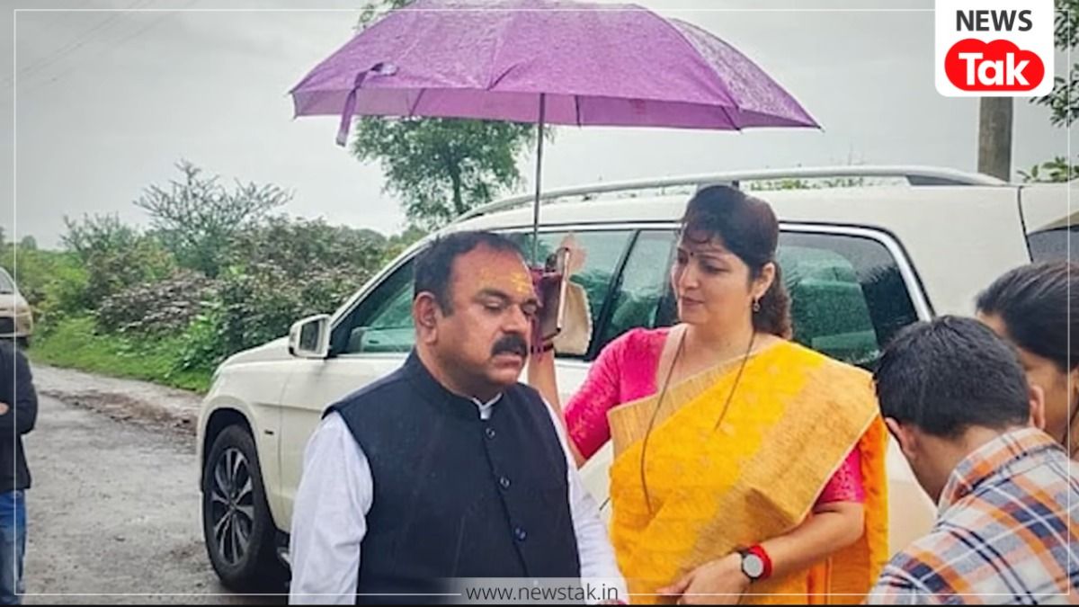 Ashoka Kharat Controversy: अशोक खरात कांड में खुलासे के बाद रूपाली चाकणकर ने उठाया ये बड़ा कदम, मचा सियासी हड़कंप Ashoka Kharat Controversy