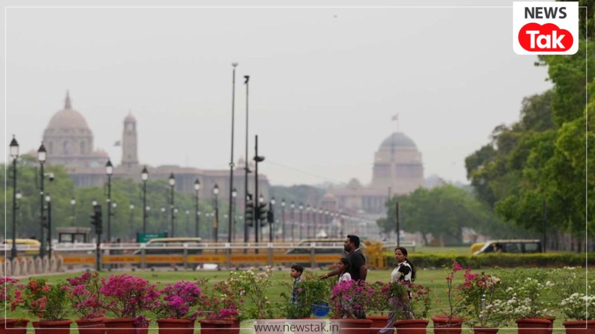 Delhi Weather Today: दिल्ली NCR में तेज हवाओं के बीच फिर बरसेंगे बादल, 31 मार्च के लिए मौसम विभाग ने जारी की ये चेतावनी Delhi Weather Today