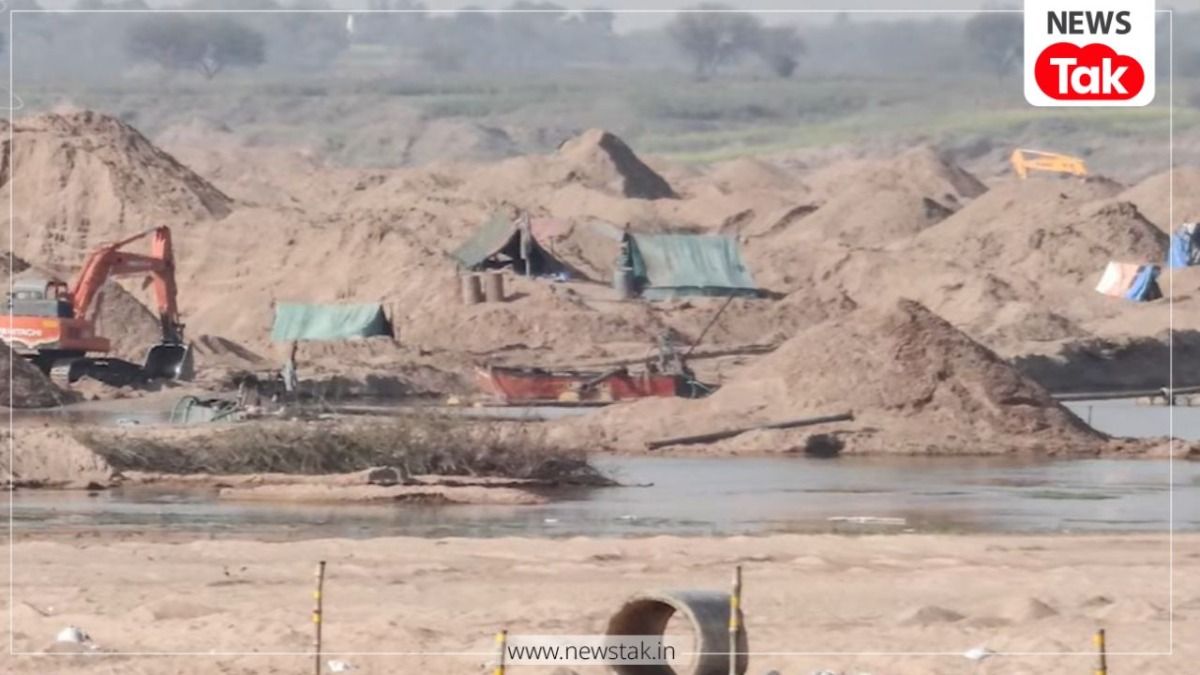 रेत माफिया का खौफनाक चेहरा, ड्यूटी पर तैनात वन रक्षक के सिर पर चढ़ाया ट्रैक्टर, राजनीतिक रसूख के लगे आरोप। रेत माफिया