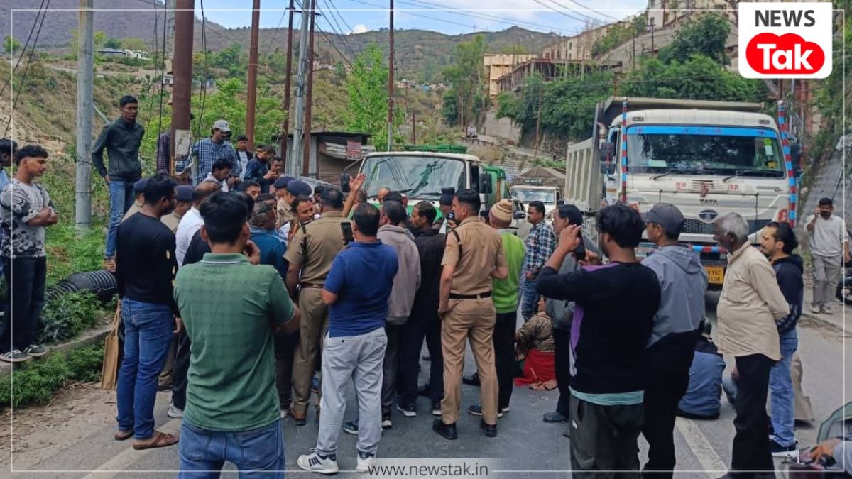 चमोली के बलवंत सिंह पंवार मौत केस में बवाल… हाईवे जाम के आरोप में UKD की महिला नेता समेत 15 पर केस, जानें क्या है पूरा मामला बलवंत सिंह केस में पुलिस का एक्शन
