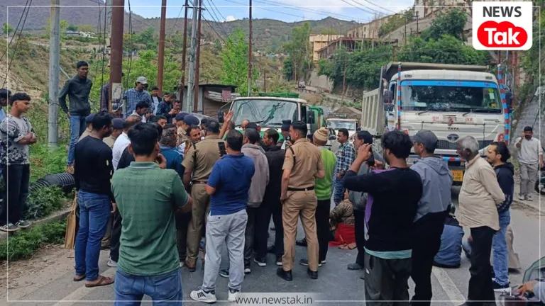 चमोली के बलवंत सिंह पंवार मौत केस में बवाल… हाईवे जाम के आरोप में UKD की महिला नेता समेत 15 पर केस, जानें क्या है पूरा मामला बलवंत सिंह केस में पुलिस का एक्शन