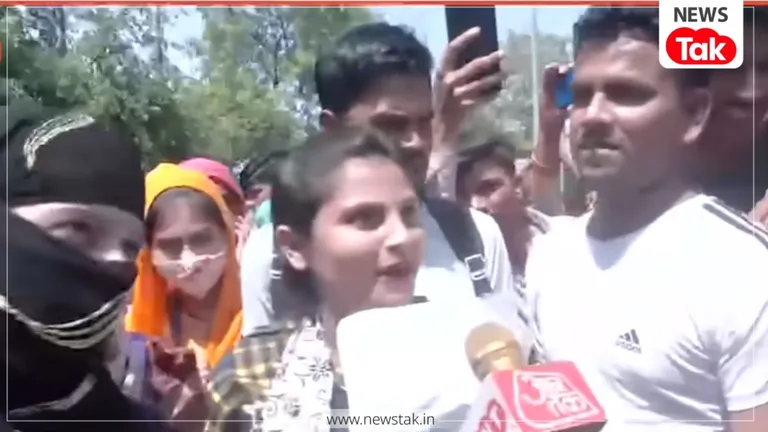 मजदूरों ने बता दी 4 से सैलरी न बढ़ने वाली असली कहानी, LPG समेत खाने-पीने की महंगाई में फूटा घर चलाने का दर्द नौएडा