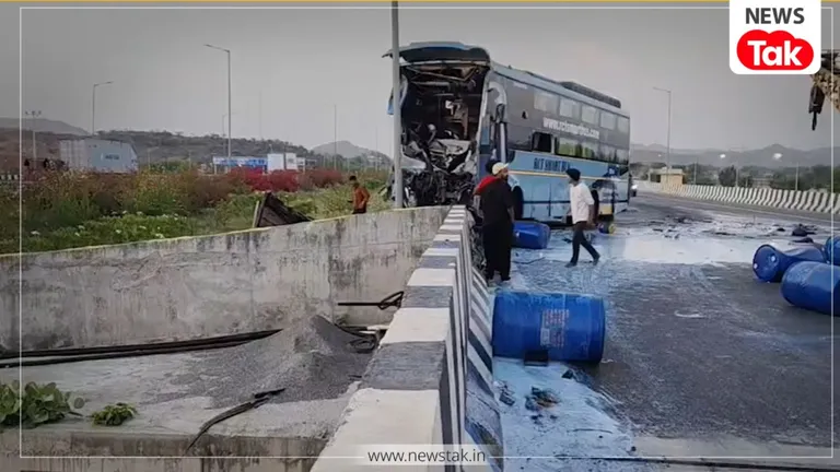 ड्राइवर की एक झपकी और... दिल्ली-मुंबई एक्सप्रेसवे पर मची चीख-पुकार, 30 से ज्यादा यात्री लहूलुहान दिल्ली मुंबई एक्सप्रेस वे