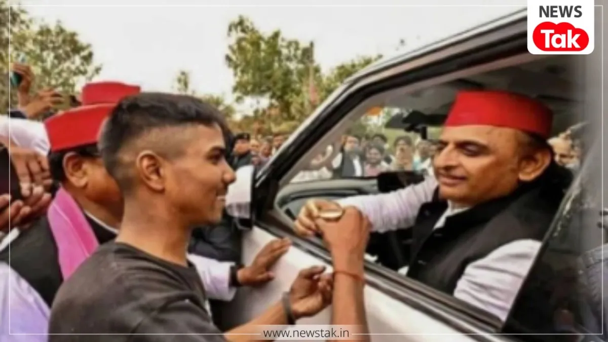 अखिलेश यादव