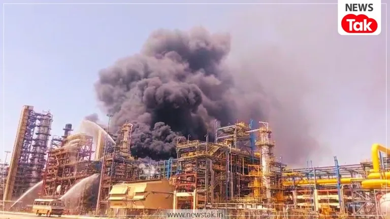 pachpadra refinery fire: पचपदरा रिफाइनरी के उद्घाटन से एक दिन पहले लगी आग, अफरा-तफरी के बीच PM मोदी का दौरा स्थगित? NewsTak