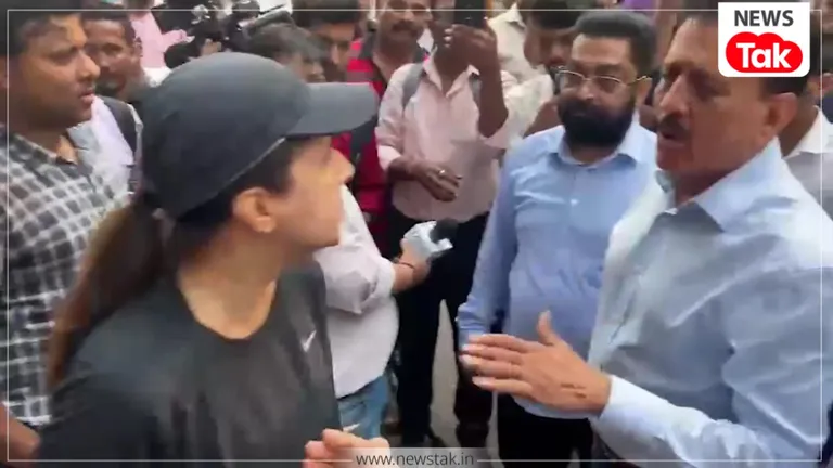 'गेट आउट फ्रॉम हेयर...' प्रदर्शन के बीच लगे ट्रैफिक जाम के दाैरान इंटरव्यू दे रहे थे महाराष्ट्र के मंत्री गिरीश महाजन, भड़की महिला, वीडियो वायरल मुंबई में ट्रैफिक जाम में फंसी महिला का फूटा गुस्सा