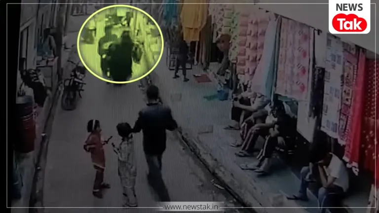 UP: बुर्का पहनी महिला को पहले सुनसान गली में घसीटा, मारपीट की और उसके बाद, सीसीटीवी में कैद हुई मंजीत की करतूत शामली न्यूज