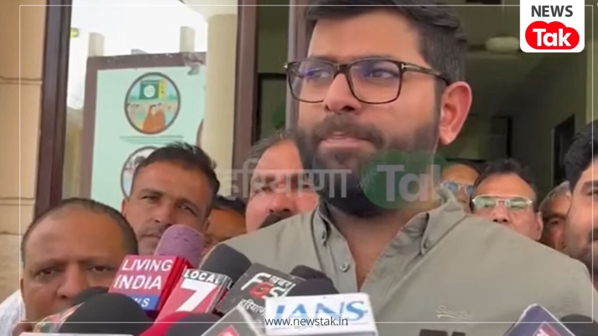 हिसार महापंचायत: दिग्विजय चौटाला का सरकार को अल्टीमेटम- "इसे 1 दिन का धरना मत समझना, लंबी लड़ाई की तैयारी है" दिग्विजय चौटाला