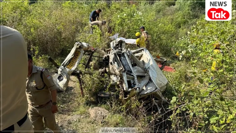 टिहरी गढ़वाल में भीषण सड़क हादसा, चंबा-कोटी मार्ग पर खाई में गिरी यूटिलिटी, 8 लोगों की मौत Tehri Garhwal accident