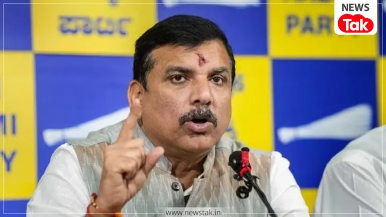 AAP में बहुत बड़ी टूट! बीजेपी ने सेंध मारकर उड़ाए 7 राज्यसभा सांसद, संजय सिंह ने कहा- माफ नहीं करेंगी पार्टी संजय सिंह