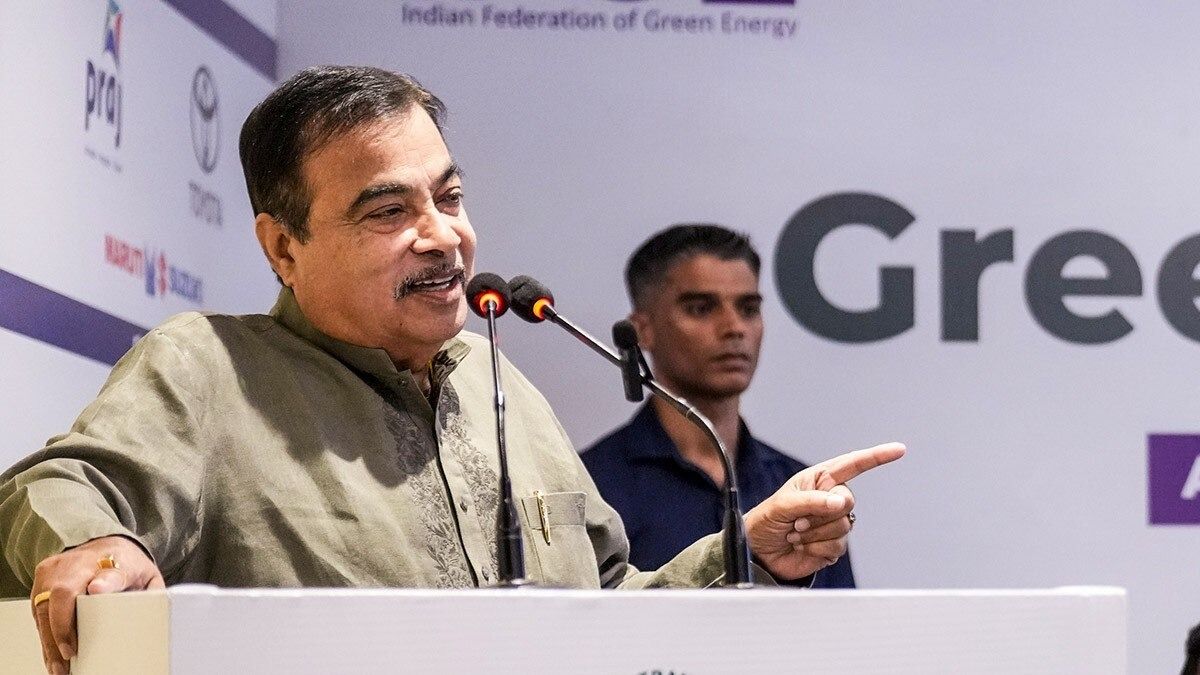 'जो करेगा जात की बात, उसे मारूंगा कस के लात', मजदूर दिवस पर गडकरी का बड़ा बयान! NewsTak