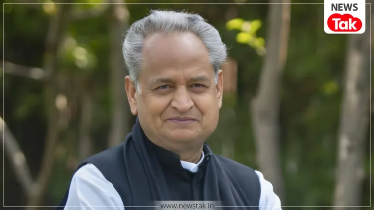 NEET पेपर लीक पर अशोक गहलोत का भाजपा पर बड़ा हमला, बोले- आरोपी BJP पदाधिकारी, इसलिए नहीं हुई FIR? ashok gehlot