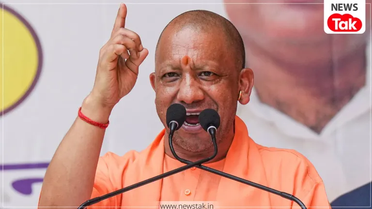 'प्यार से मानेंगे तो ठीक, नहीं तो...', सड़क पर नमाज पढ़ने को लेकर सीएम योगी ने दी सीधी चेतावनी! Yogi Adityanath Statement