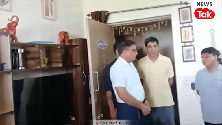 'कूरियर बॉय' बनकर आया लुटेरा, बच्चे की गर्दन पर चाकू रख मां को बांधा; भिवाड़ी की पॉश सोसाइटी में लाखों की सनसनीखेज डकैती bhiwadi