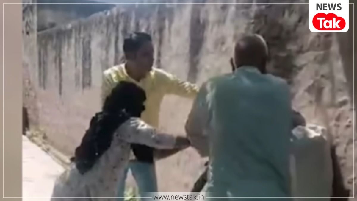 'सिर फोड़ दूंगा...', रेवाड़ी में जनगणना करने गए सरकारी टीचर पर जानलेवा हमला, लोहे की रॉड लेकर दौड़ा बुजुर्ग; वीडियो वायरल rewari