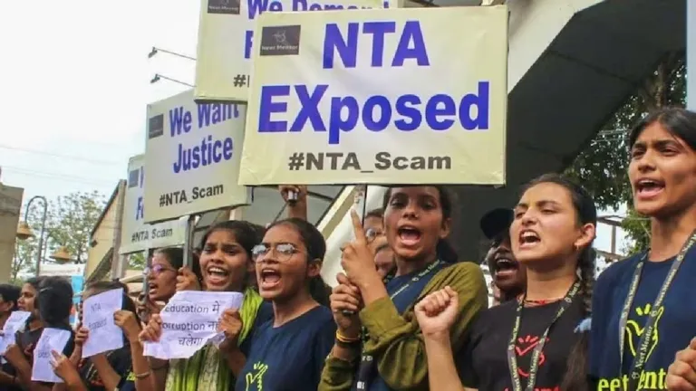 NEET सुधारों पर NTA ने मानी चूक, RTI में अधूरी जानकारी देने के बाद जारी किया नया स्पष्टीकरण NewsTak