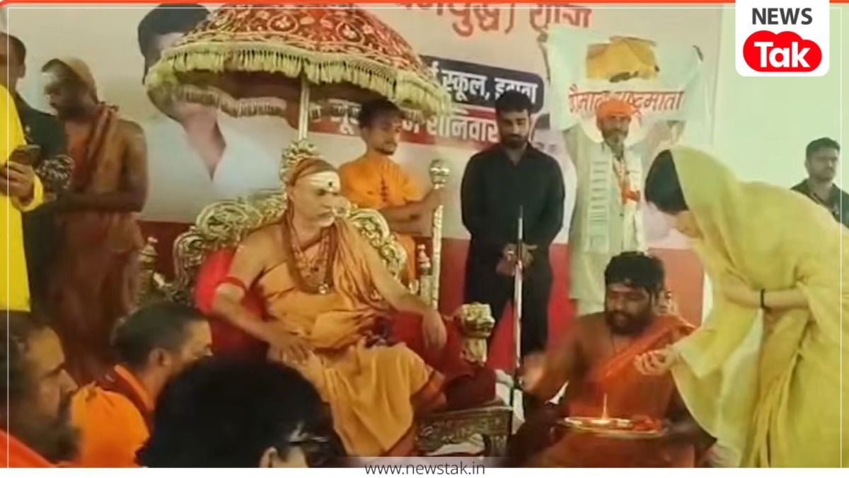UP Politics: सैफई पहुंचे शंकराचार्य स्वामी अविमुक्तेश्वरानंद, डिंपल यादव ने उतारी आरती; सपा के गढ़ से निकला बड़ा सियासी संदेश? अविमुक्तेश्वरानंद