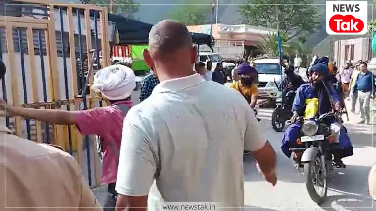 4 दिन तक नगरास गुरुद्वारे की छत पर डटे रहे निहंग श्रद्धालु... फिर अचानक ऐसा क्या हुआ कि खत्म हो गया विवाद? जानिए अंदर की पूरी कहानी रुद्रप्रयाग के नगरास गुरुद्वारे में 4 दिन बाद खत्म हुआ गतिरोध