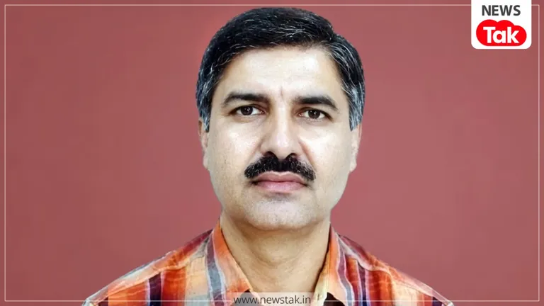 रिटायरमेंट के दिन ही गिरफ्तार हुए IAS प्रदीप कुमार, 169 करोड़ के घोटाले में हुई गिरफ्तारी, फर्जी FD के नाम पर करोड़ों का हुआ खेल! IAS Pradeep Kumar
