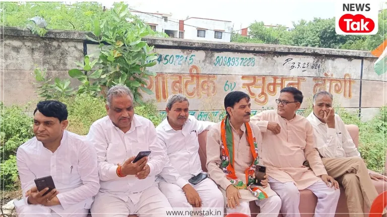 आखिरकार मान गए अवधेश नायक! कांग्रेस की मान-मनौव्वल रंग लाई, पार्टी के कार्यक्रम में पहुंचे दतिया के दिग्गज नेता अवधेश नायक