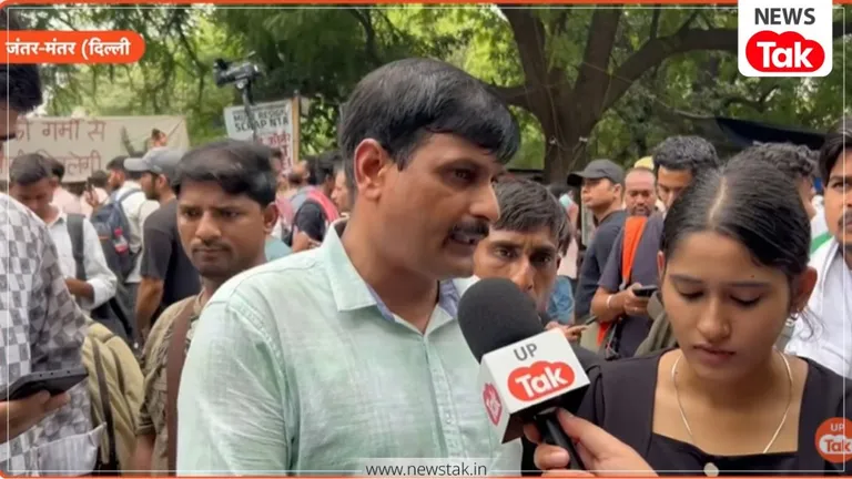 609 से 540 और फिर सीधे 167...NEET Re-Exam की गड़बड़ी लेकर जंतर मंतर पहुंची फौजी की बेटी आर्या कानपुर की छात्रा आर्या सिंह
