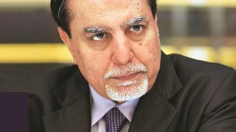 Zee Entertainment के शेयरों में 12% की बड़ी गिरावट, SEBI की कार्रवाई से निवेशकों में हड़कंप NewsTak