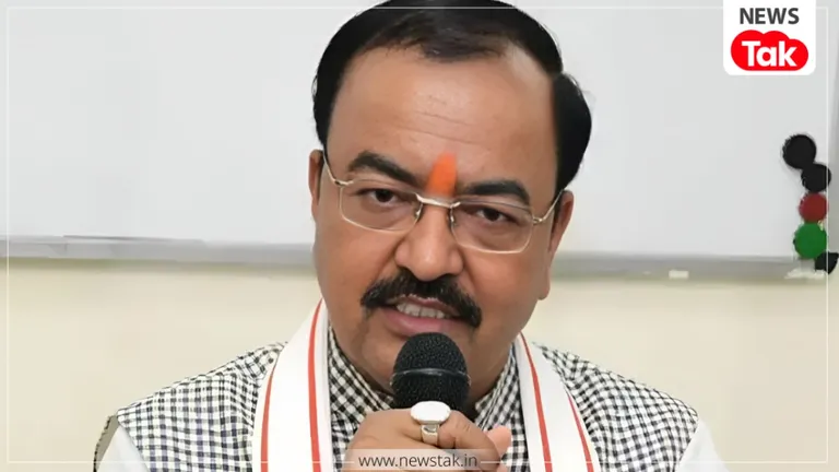 UP के डिप्टी सीएम केशव प्रसाद का मदरसों को लेकर विवादित बयान, विपक्षी नेताओं ने साधा निशाना मदरसों को लेकर यूपी के डिप्टी सीएम का विवादित बयान