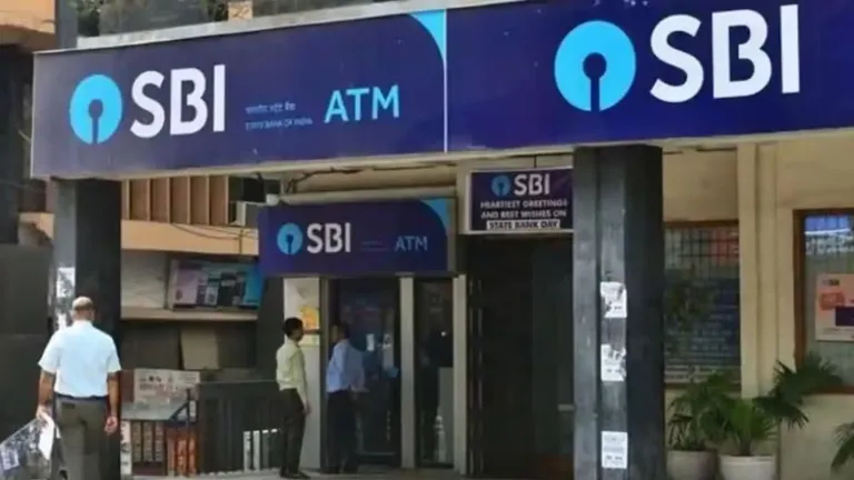 SBI Q1 Results: उम्मीद से बेहतर नतीजों के बाद शेयर में तेजी, लेकिन इस एक जोखिम पर रहेगी बाजार की नजर NewsTak