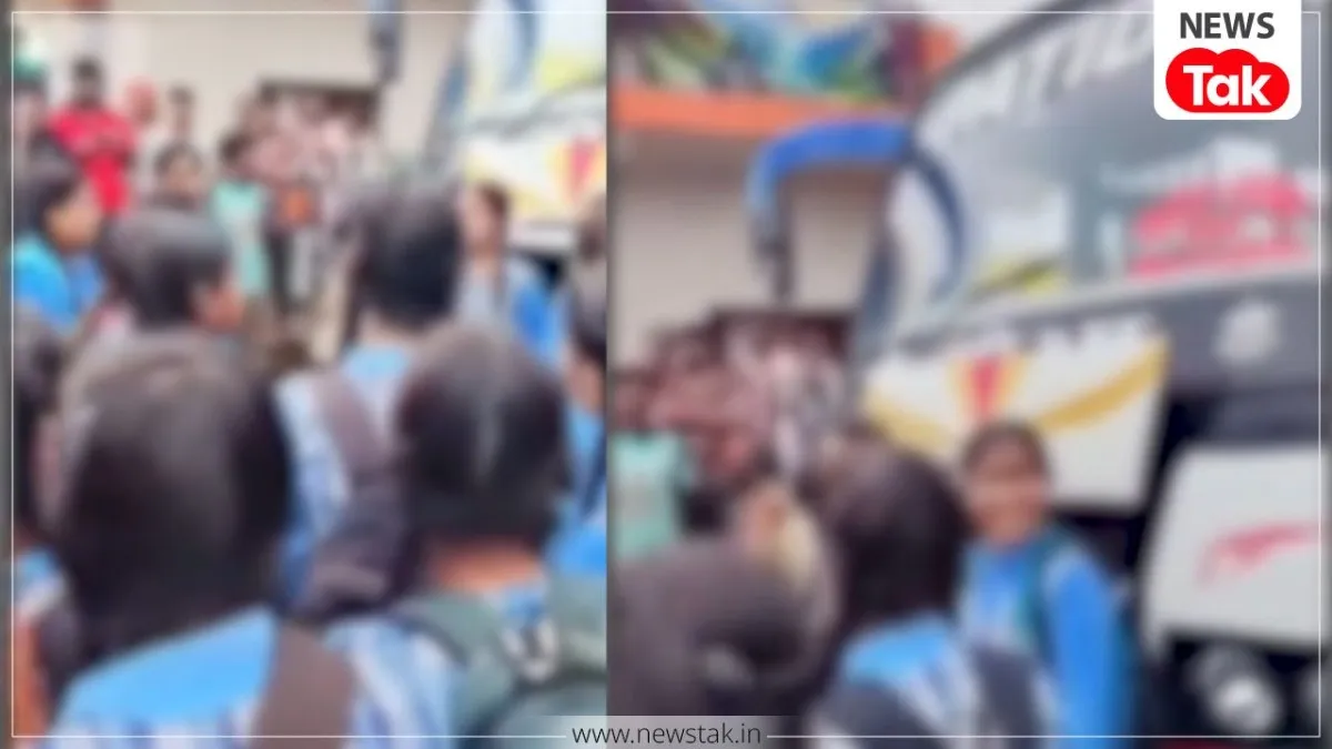 इस मांग को लेकर सड़कों पर उतरीं स्कूली छात्राए