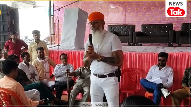 सरकार बनाने की ताकत रखते हैं, झुकाना भी जानते हैं... मोदी सरकार के खिलाफ क्षत्रिय करणी सेना की हुंकार मोदी सरकार के खिलाफ क्षत्रिय करणी सेना