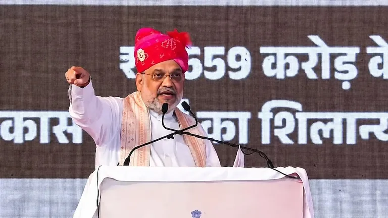 वंदे मातरम् को लेकर मचा सियासी बवाल, सोनिया गांधी पर बरसे अमित शाह, कही ये बात Amit Shah