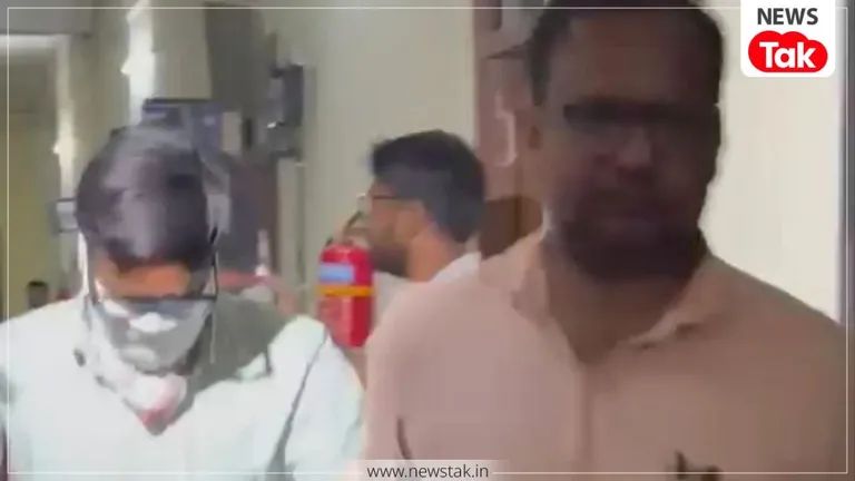 घूसखोर रेल अफसर के घर CBI का धावा: अलमारी खोलते ही उड़े होश, 77 लाख कैश और 14 लाख के गहने जब्त भिलाई