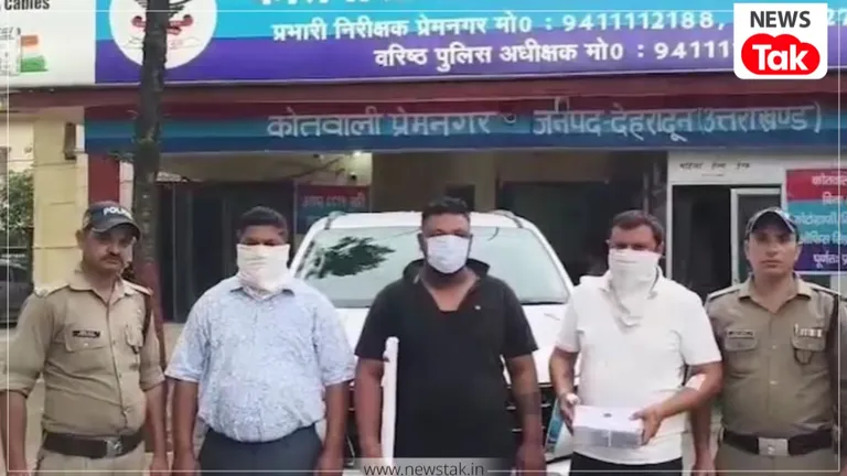 प्रेमनगर: सड़क पर बवाल मचाने वालों पर दून पुलिस का एक्शन, 3 लोग गिरफ्तार, पुलिस को आरोपियों के पास से मिला ये सब dehradun news
