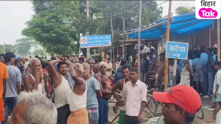 Supaul Accident: कीर्तन-भजन कर रहे 6 लोगों को कार ने कुचला, 5 की मौत; एक साथ शव पहुंचने पर गांव में मचा कोहराम Supaul Accident