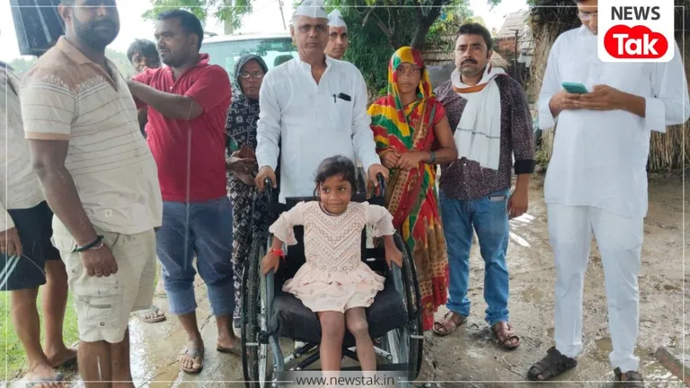 बलिया की बहादुर बिटिया रागिनी को मिला 'आप' का साथ, सांसद संजय सिंह ने भिजवाई आर्थिक मदद और व्हीलचेयर, जल्द लगेगा कृत्रिम पैर NewsTak