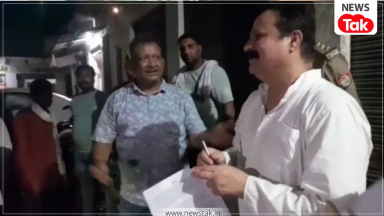 Mohammadabad News: मुख्तार अंसारी के चचेरे भाई मंसूर अंसारी को कोर्ट से बड़ी राहत, 18 कुर्क दुकानें खुलीं, जानें पूरा मामला Mukhtar Ansari Family News