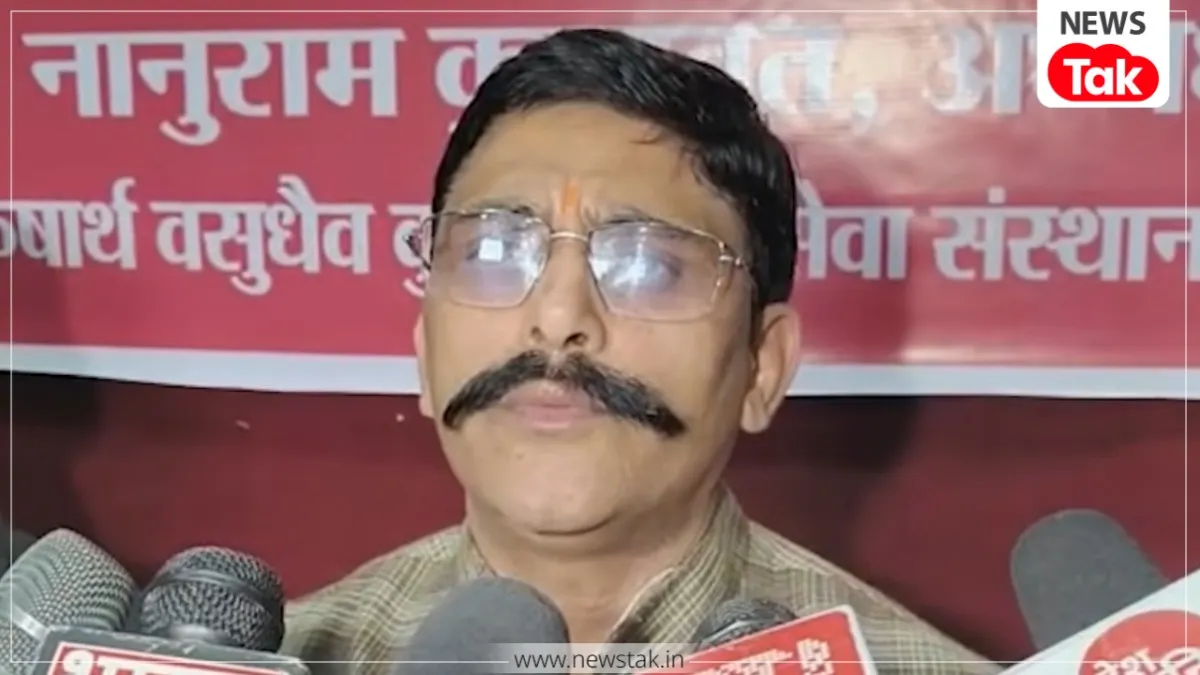 इंदौर में वंदे मातरम पर राजनीति करने निकले बीजेपी नेता खुद घिरे