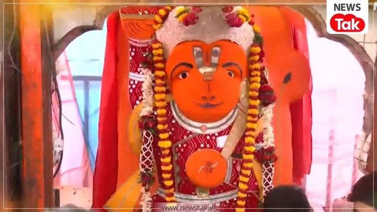 Ujjain Hanuman Mandir: क्यों नहीं हट रहे 'खड़े हनुमान जी'? पुजारी ने खोल दिया बड़ा राज! हनुमान मंदिर उज्जैन