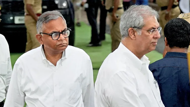 TATA Group : टाटा ग्रुप की कंपनियों के सामने मुश्किल फैसला, चंद्रशेखरन की दोबारा नियुक्ति पर AGM में क्या करेंगी? tata group